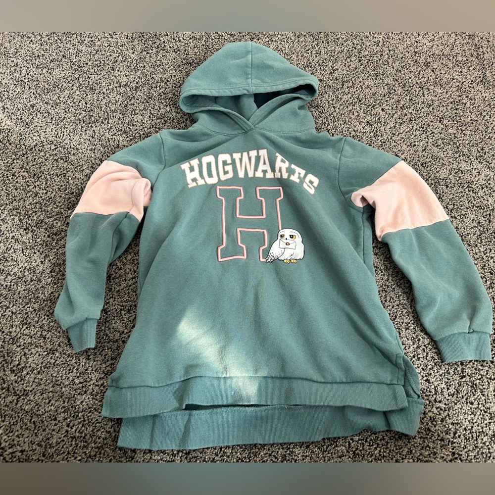 Hogwarts Green Hoodie size‎ 8-10